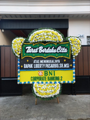 Papan Bunga Duka di Jawa Kiri